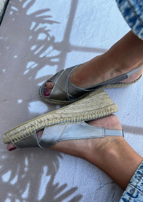 TACÓN 4CM CRUZADO PLATA