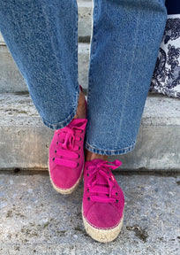 TENIS PIEL FUCSIA