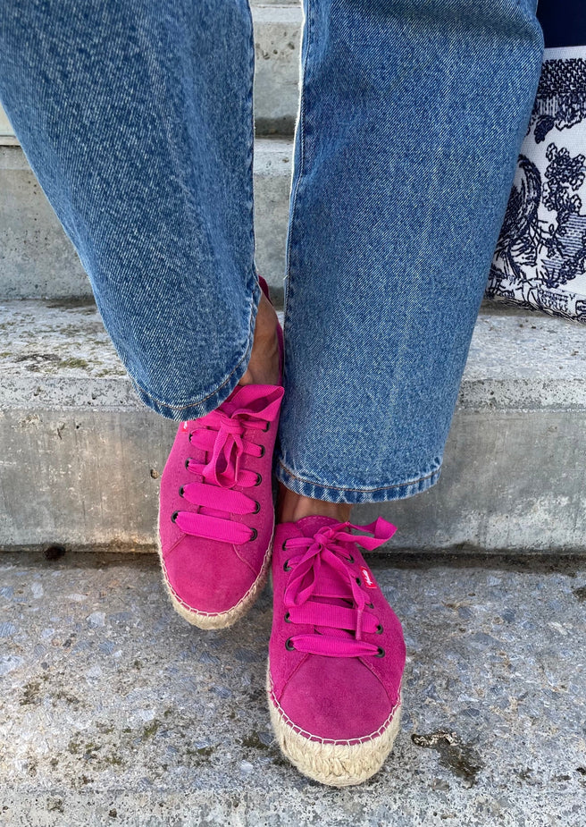 TENIS PIEL FUCSIA