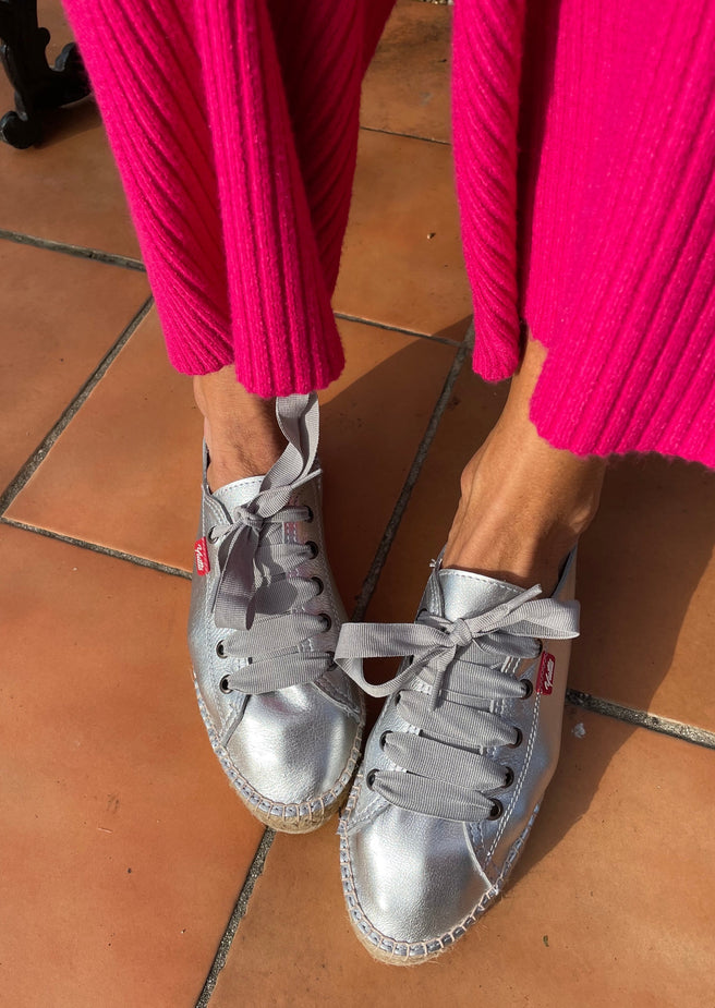 TENIS PIEL PLATA