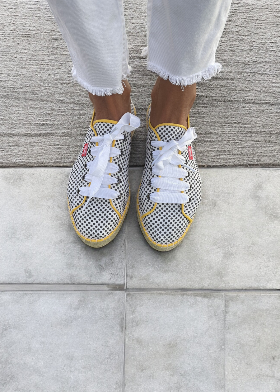 TENIS LUNARES