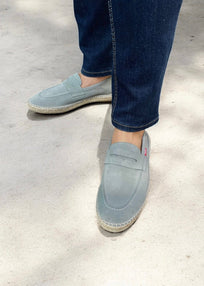 MOCASÍN PIEL GRIS