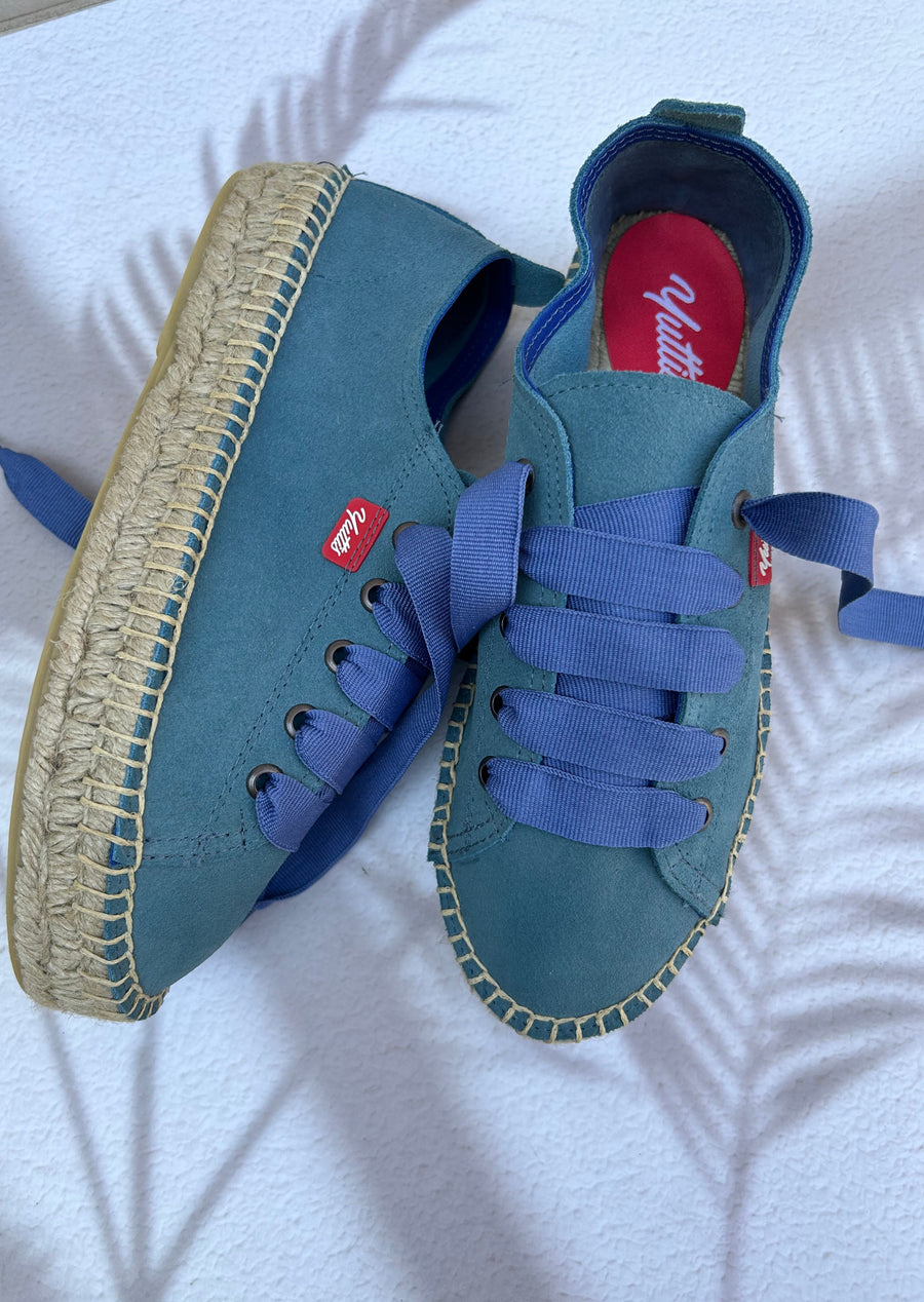TENIS PIEL AZUL MEZCLILLA