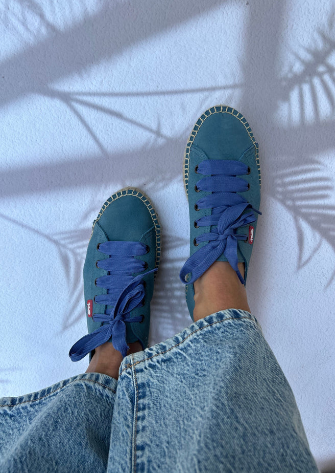 TENIS PIEL AZUL MEZCLILLA