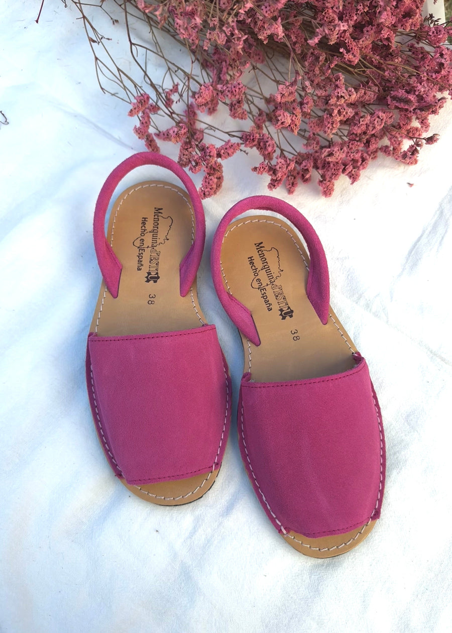 MENORQUINA PIEL ROSA FUCSIA