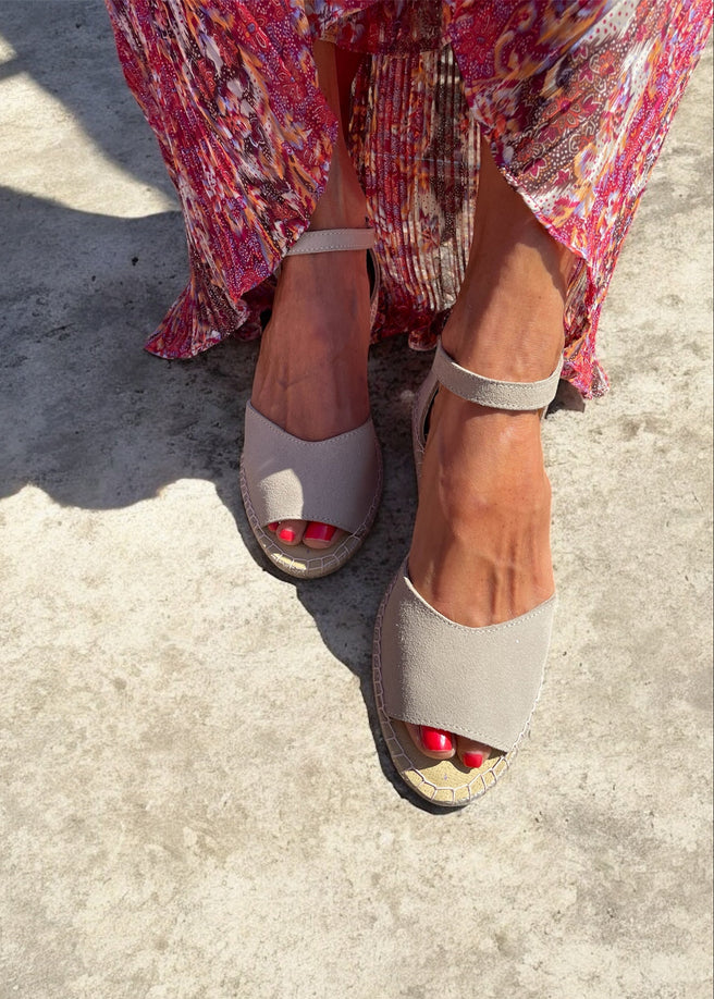 TACÓN 4CM HEBILLA ARENA