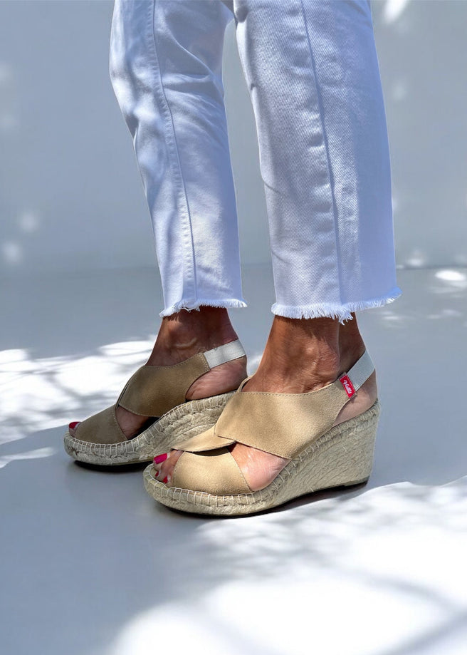 TACÓN 7CM CRUZADO ARENA