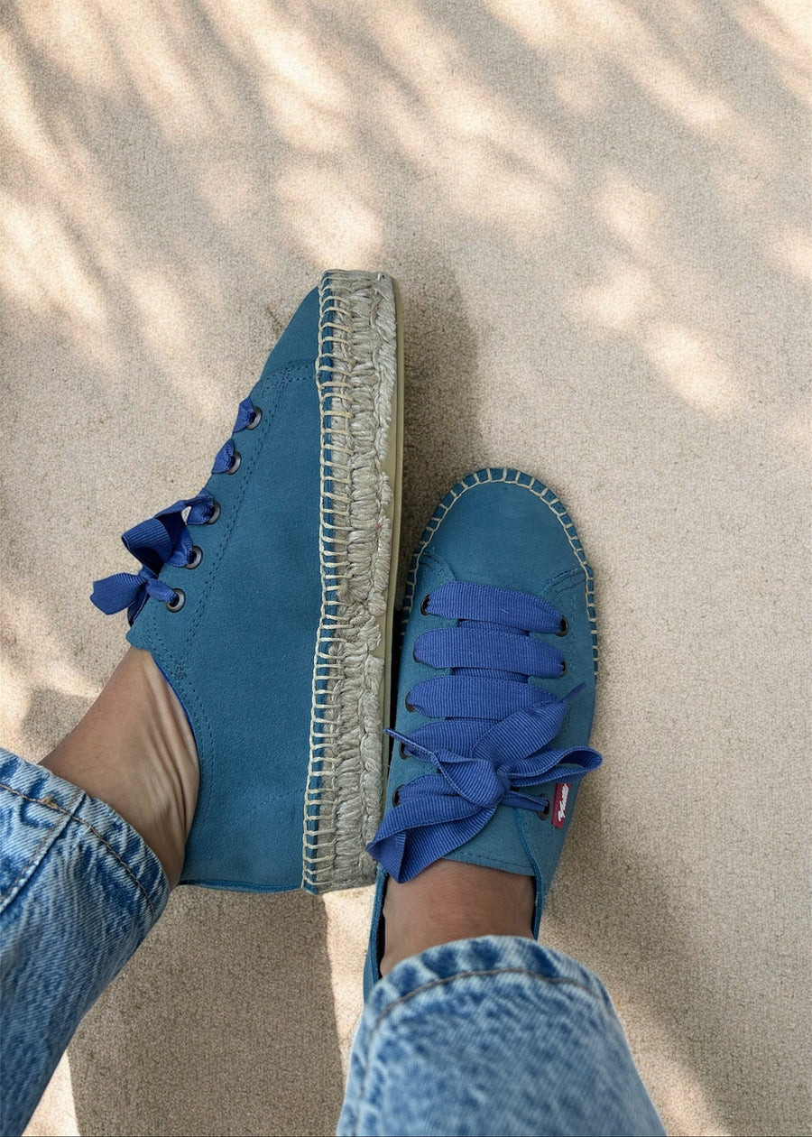 TENIS PIEL AZUL MEZCLILLA