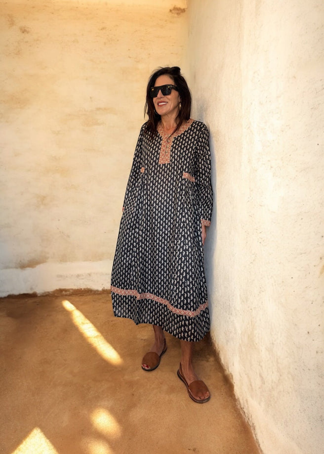 VESTIDO GEOMETRICO NEGRO