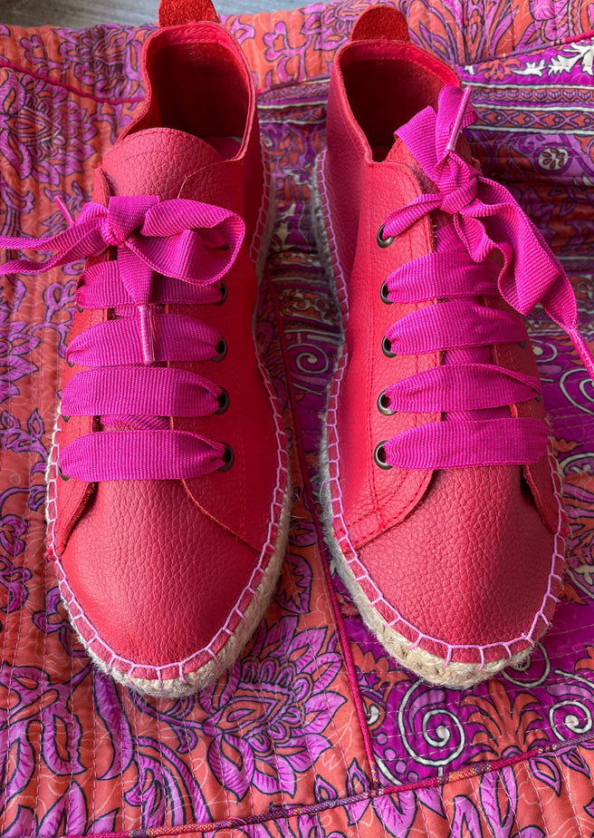 TENIS PIEL ROJO