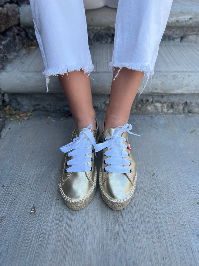 TENIS PIEL DORADO