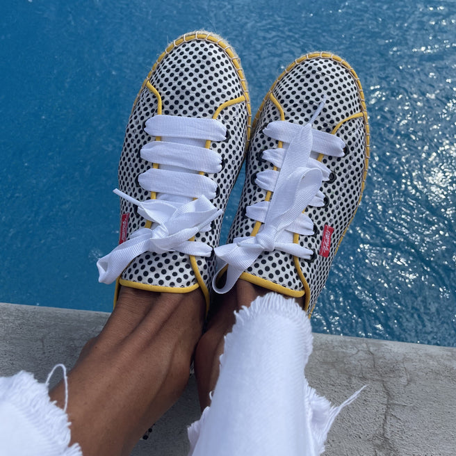 TENIS LUNARES